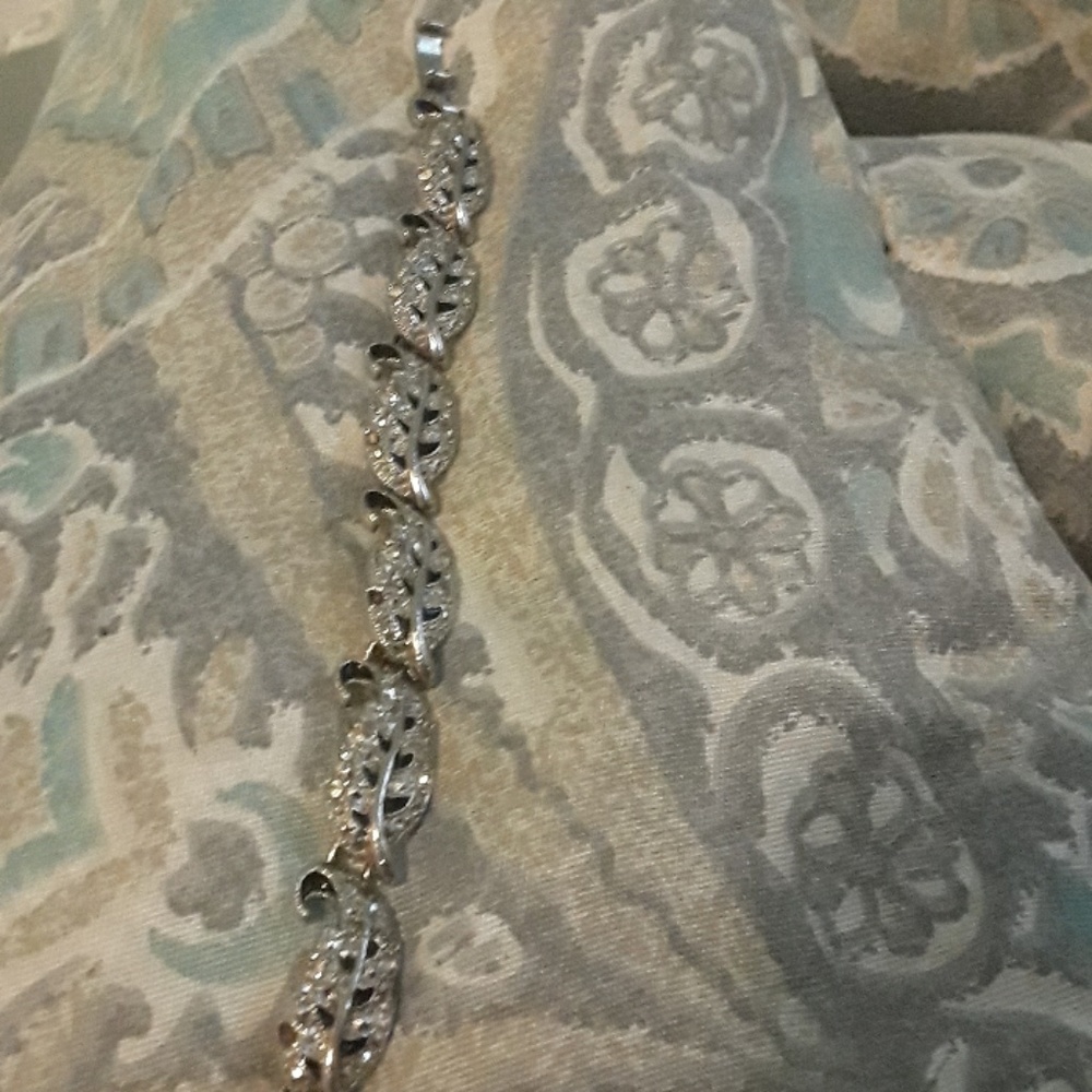 Bracelet - Picture 2 of 2